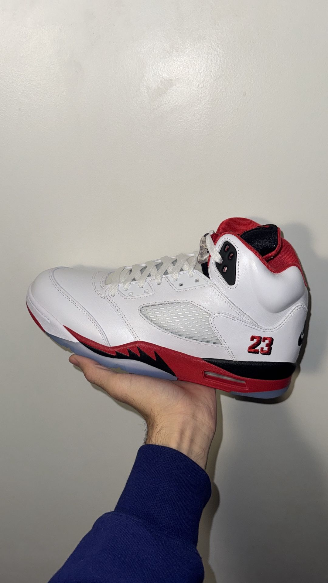 Air Jordan 5 “ Fire Red Black Tongue “ SIZE 11