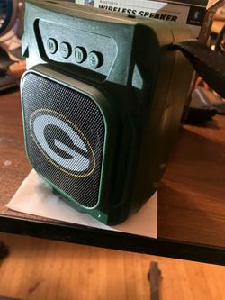 Green bay packers radio, and bluetooth speaker