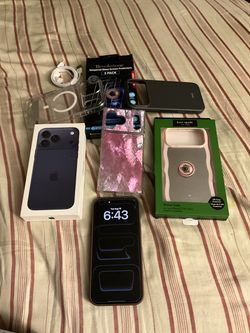TRADE TMOBILE IPHONE 17 PRO MAX 256 GIG