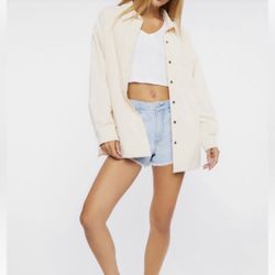 FOREVER 21 CREAM BUTTONED UP SHACKET