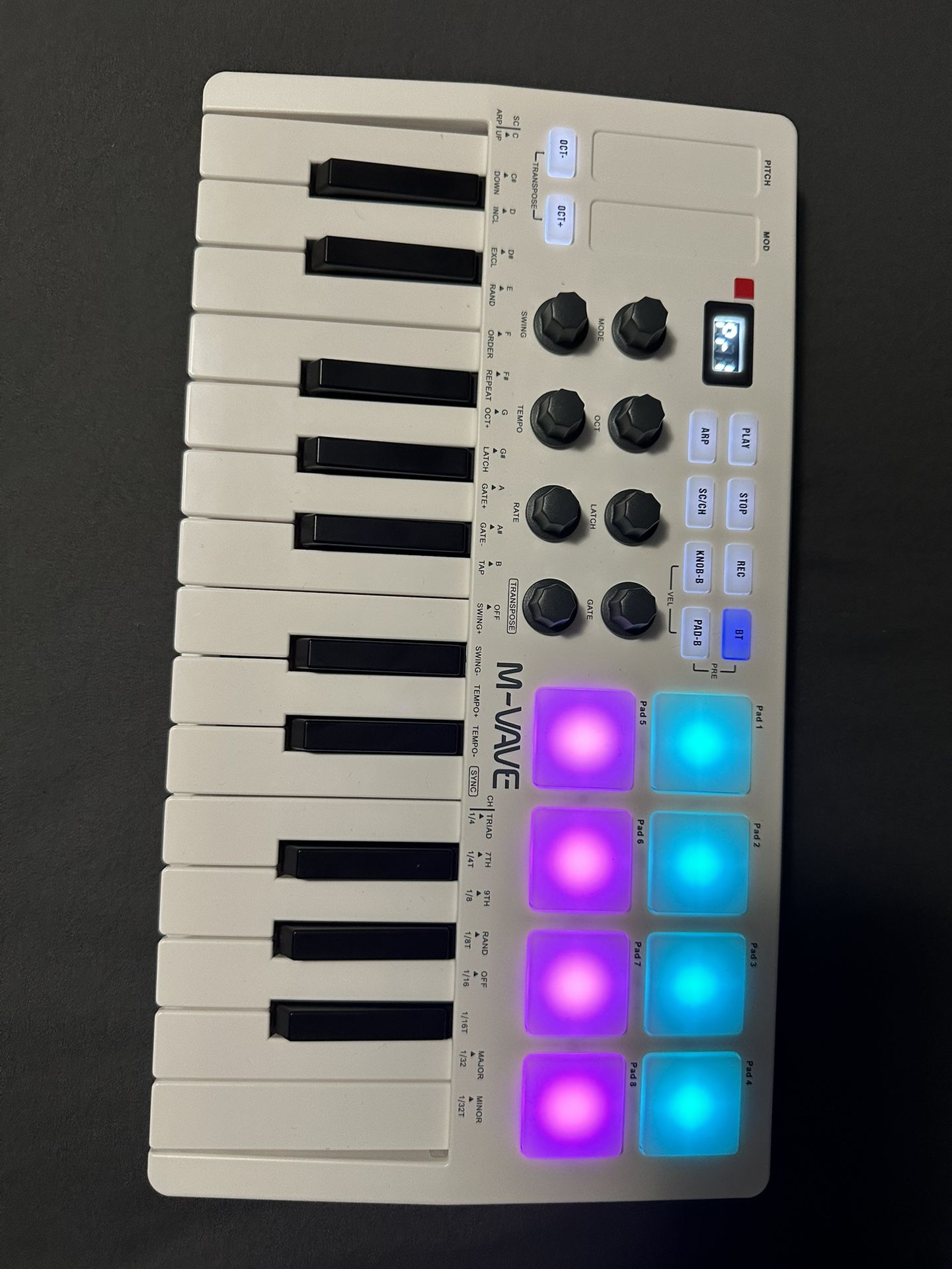 M-WAVE MIDI Keyboard