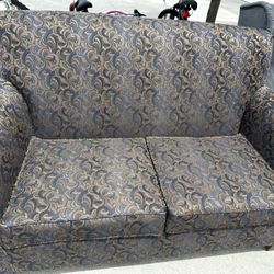 Loveseat 