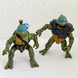 Two Vtg TMNT Leonardo Action Figures 2002/2004 Playmates, Back Flip Turtle Power