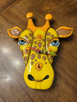 Allen Designs Giraffe Wall Clock - Battery Operated - Works - No Pendulum Body