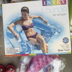 Brand New Pool rafts And Beach Balls