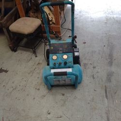 Makita 3 Horsepower Air Compressor
