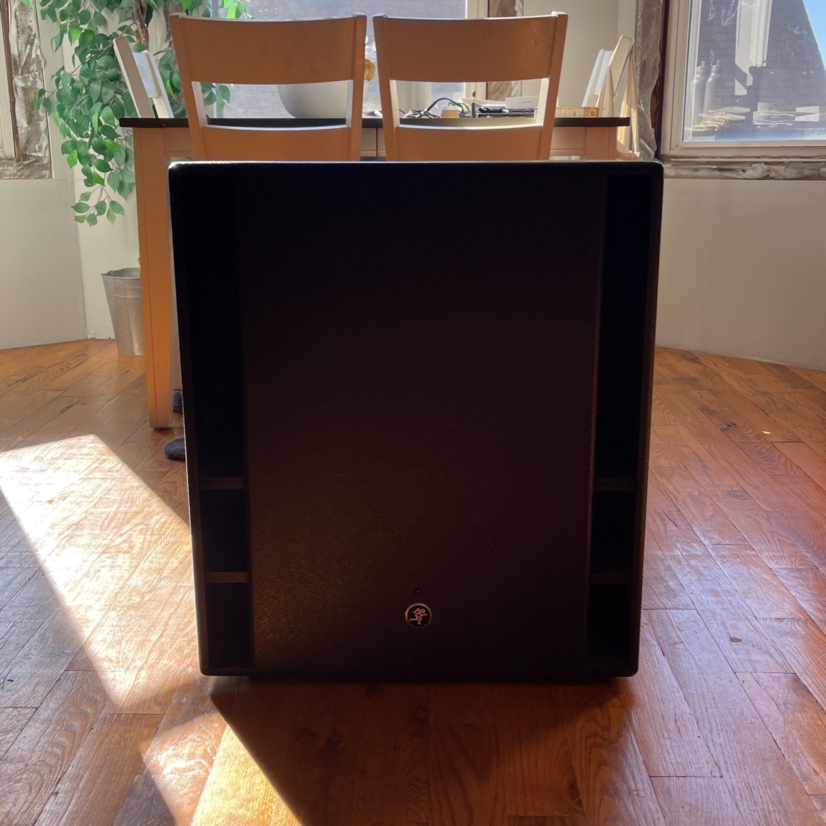 Thump186 1200w 18” Powered Subwoofer 