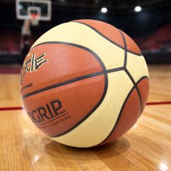 HUSTLE Basketball 29.5 Adult size 7. Great for indoor also can be used outdoors ORIGINAL Design. Start up product.