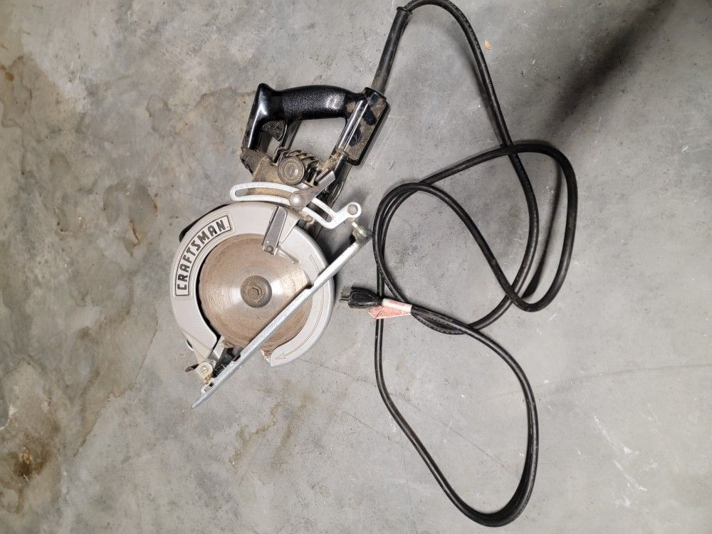Sears / Craftsman Industrial 7 -1/4 worm drive saw