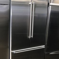 Thermador 36”Wide Built In Stainless Steel Refrigerator 