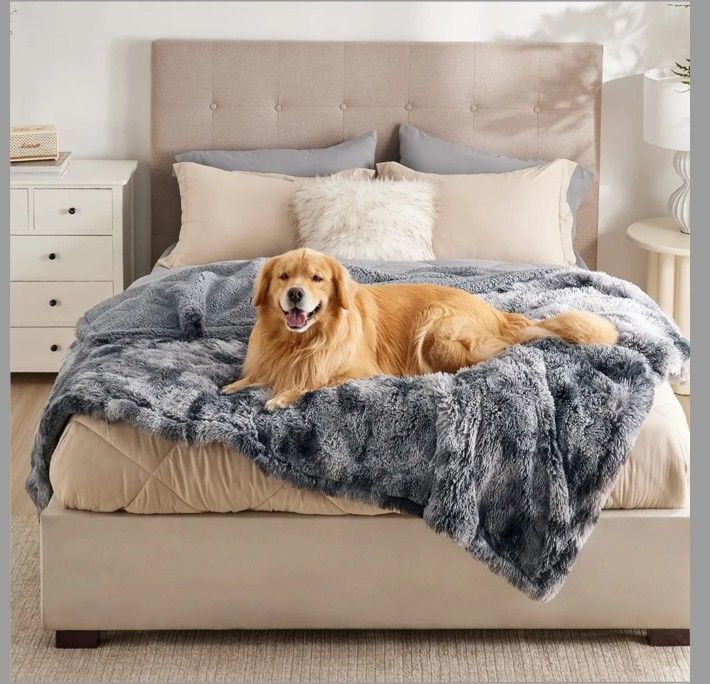 Waterproof Dog Blankets for Large Dogs - Calming Cat Blanket for Bed Couch Protector Washable