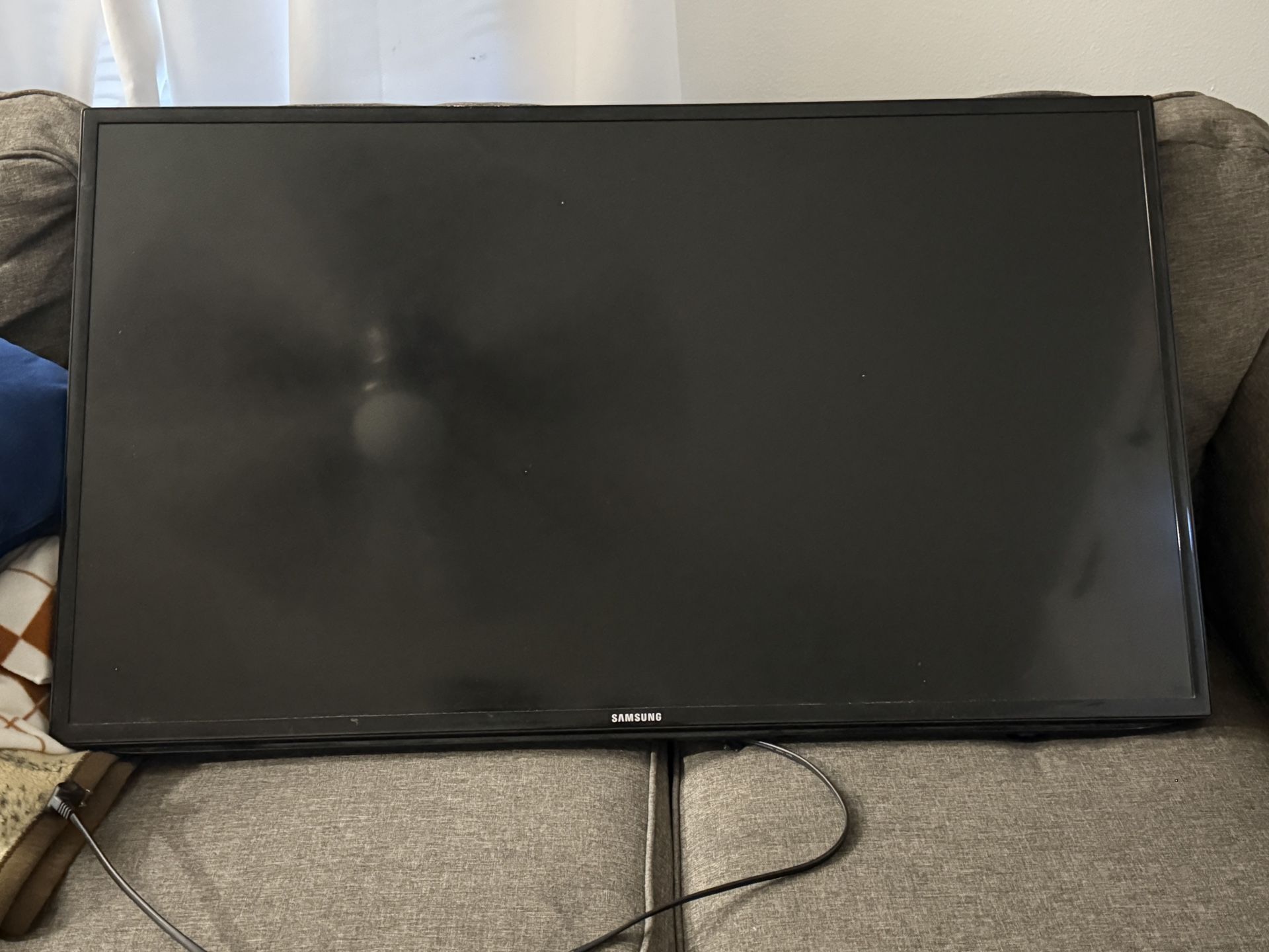 46" Samsung TV