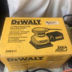 DeWalt 1/4 Sheet Electric Sander