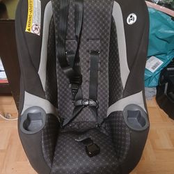 Graco 12  MonthsAnd Up Car Seat