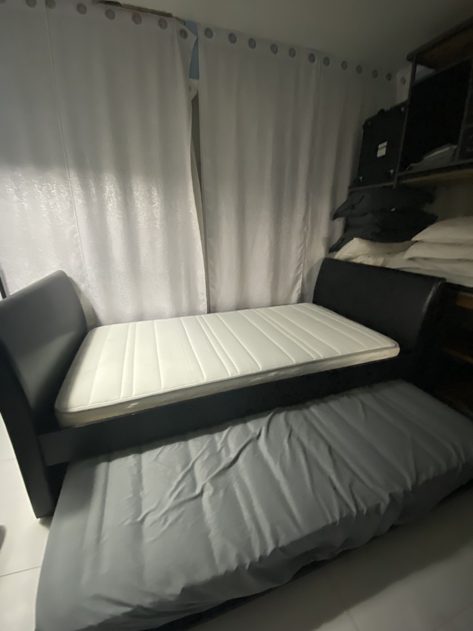 Twin Size Double Bed 