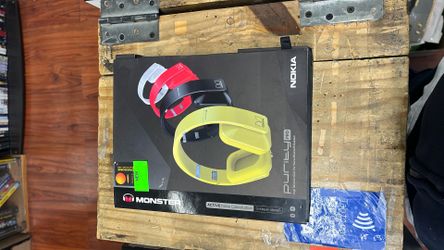 Brand New  Monster Purity Nokia Yellow Bluetooth Headphone 
