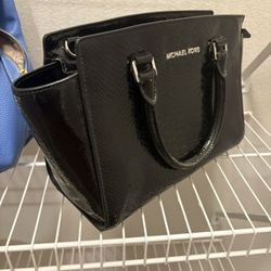 Barely Used Michael Kors Purse!