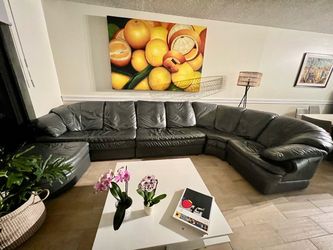 leather 3-pcs sectional like new
