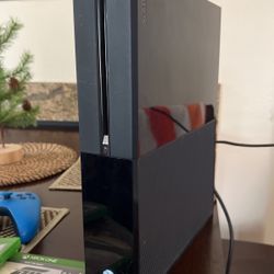 Xbox One + 5 Games + 2 Controllers 