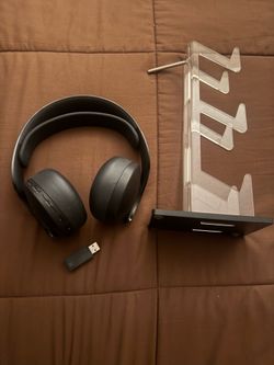 PS5 head set black brand new