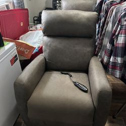 (2) Rocker Recliners