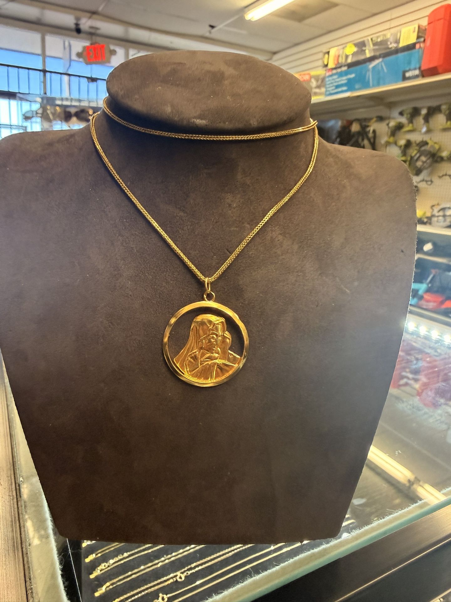 18KT Box Chain W/ Virgin Mary Pendant 41769-1