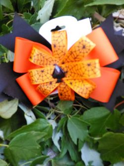 Halloween spider web hairbow