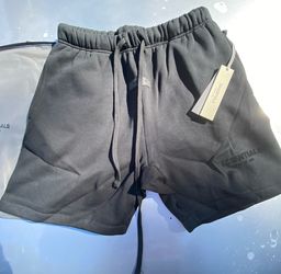Essential Shorts Black