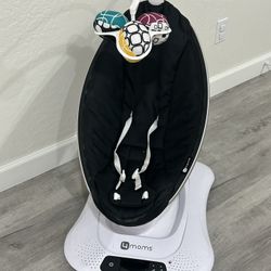 Baby Swing - 4Moms Mamaroo 