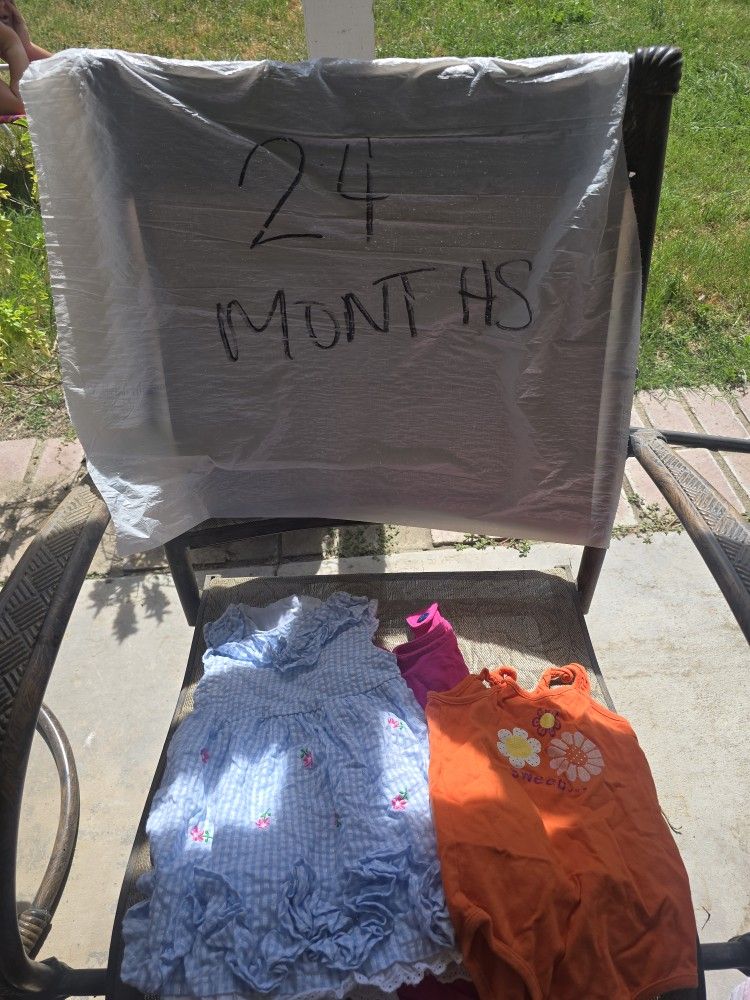 Baby Clothes & Up For Sale Girls $25 Per Bag.
