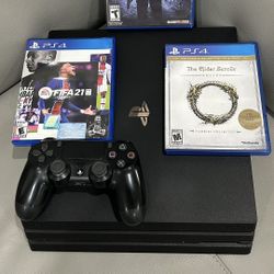 Play Station 4 Pro , PS4 Pro (2 Controls)