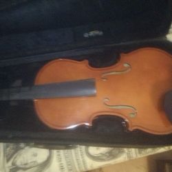 Violins TWO 4/4 $250 ANTON BRETONSEICT ANNODOMINI AB10