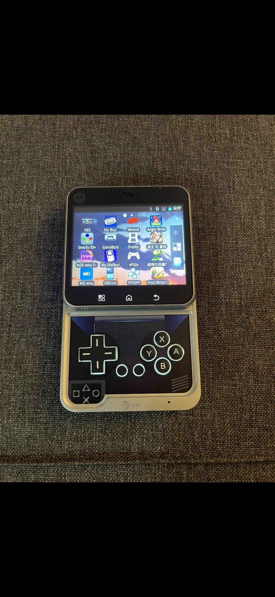 MOTOROLA 511 64gb FULLY LOADED PHONE AND GAMEBOY