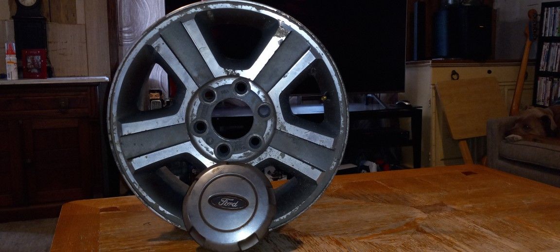 2005 Ford 6 Lug Rims With Hub Caps
