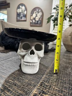 Halloween cake stand