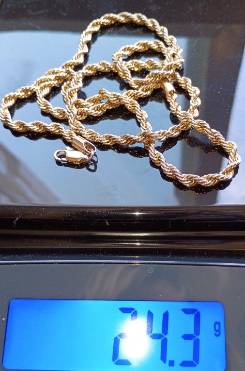 14 K Gold Anchor With Gold Chain