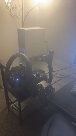 Logitech driving wheel for sim racing