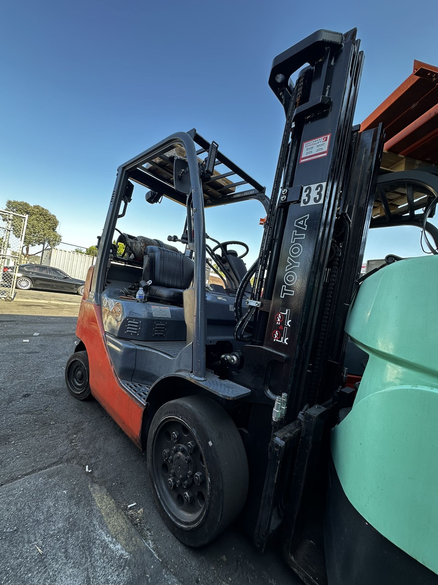 Toyota Forklift Model 8. 5000 Lbs Capacity