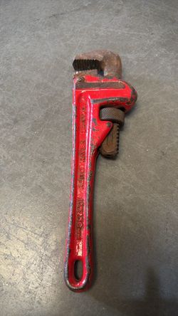 Heavy duty cast iron pipe wrench set