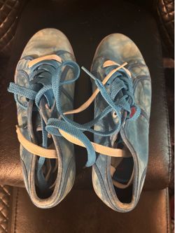 Girls sneakers size 9