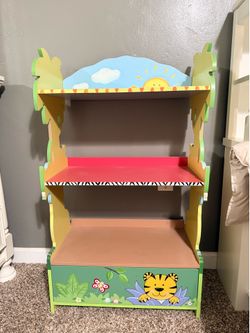 Kids Bookshelf