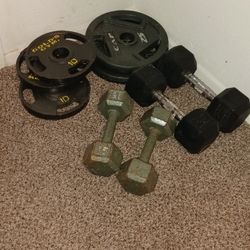 Un Par De 25 Lb Dos Par De 10 Lb Y Un Par De 5 Lb $150 