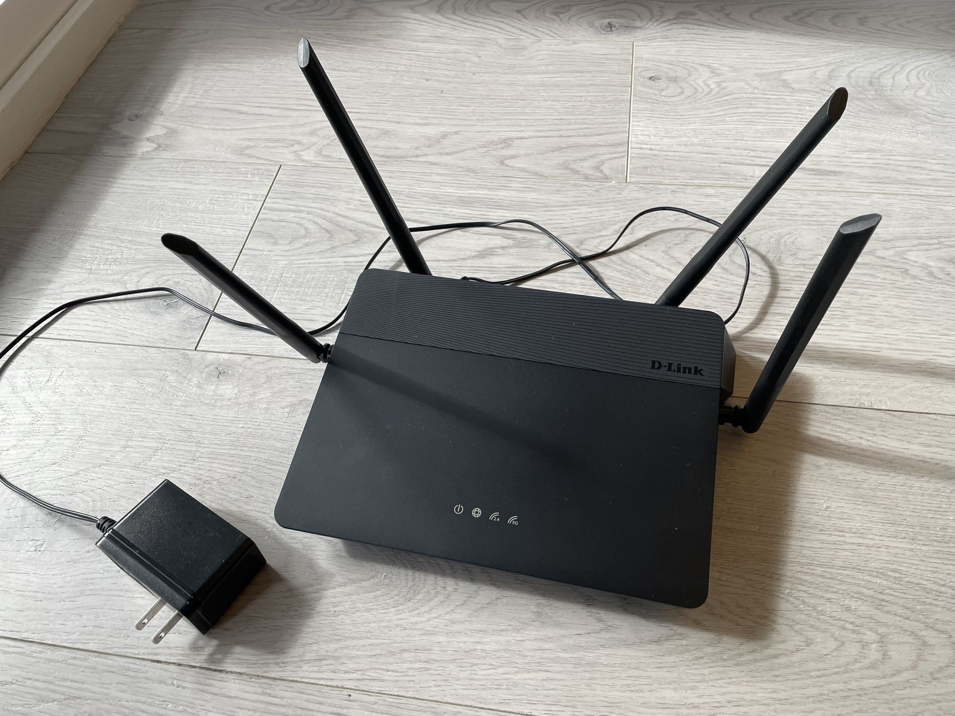 Gigabit Wi-Fi Router D-Link DIR-878