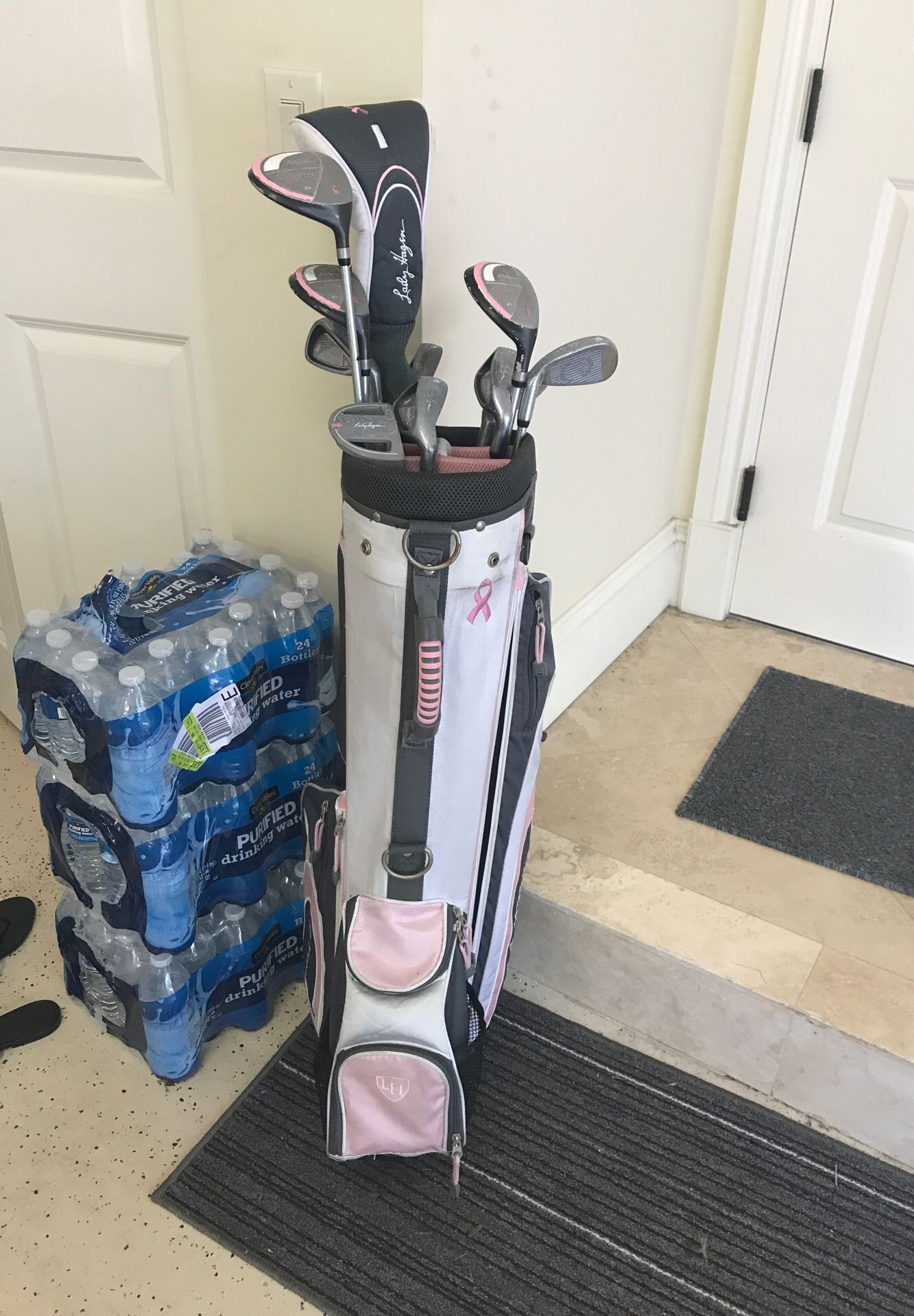 Lady Hagen Inspire Girls Golf Clubs-breast cancer edition for Sale in ...