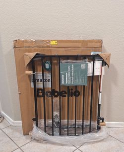 Brand New Babelio No Bottom Bar Baby or Pet Safety Gate