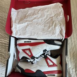 Jordan 4