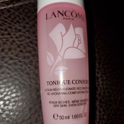 Brand New LANCOME tonigue comfort