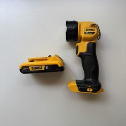 dewalt flashlight and battery 