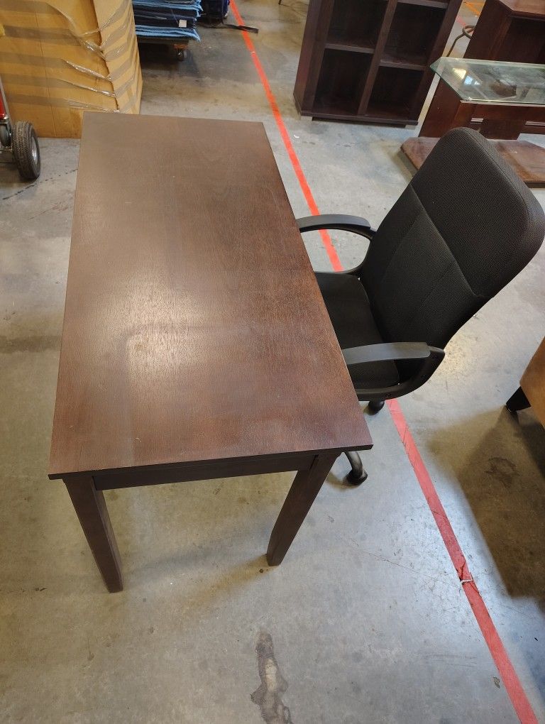 Small Computer Desk With Office Chair