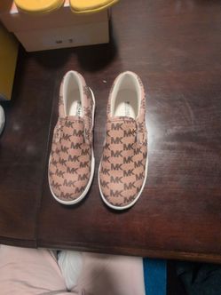 Michael kors shoes size 3